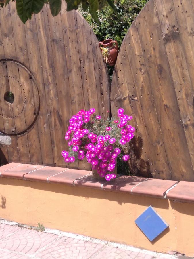 Casa Vacanze Fondaco Di Scillato Scillato  Ngoại thất bức ảnh