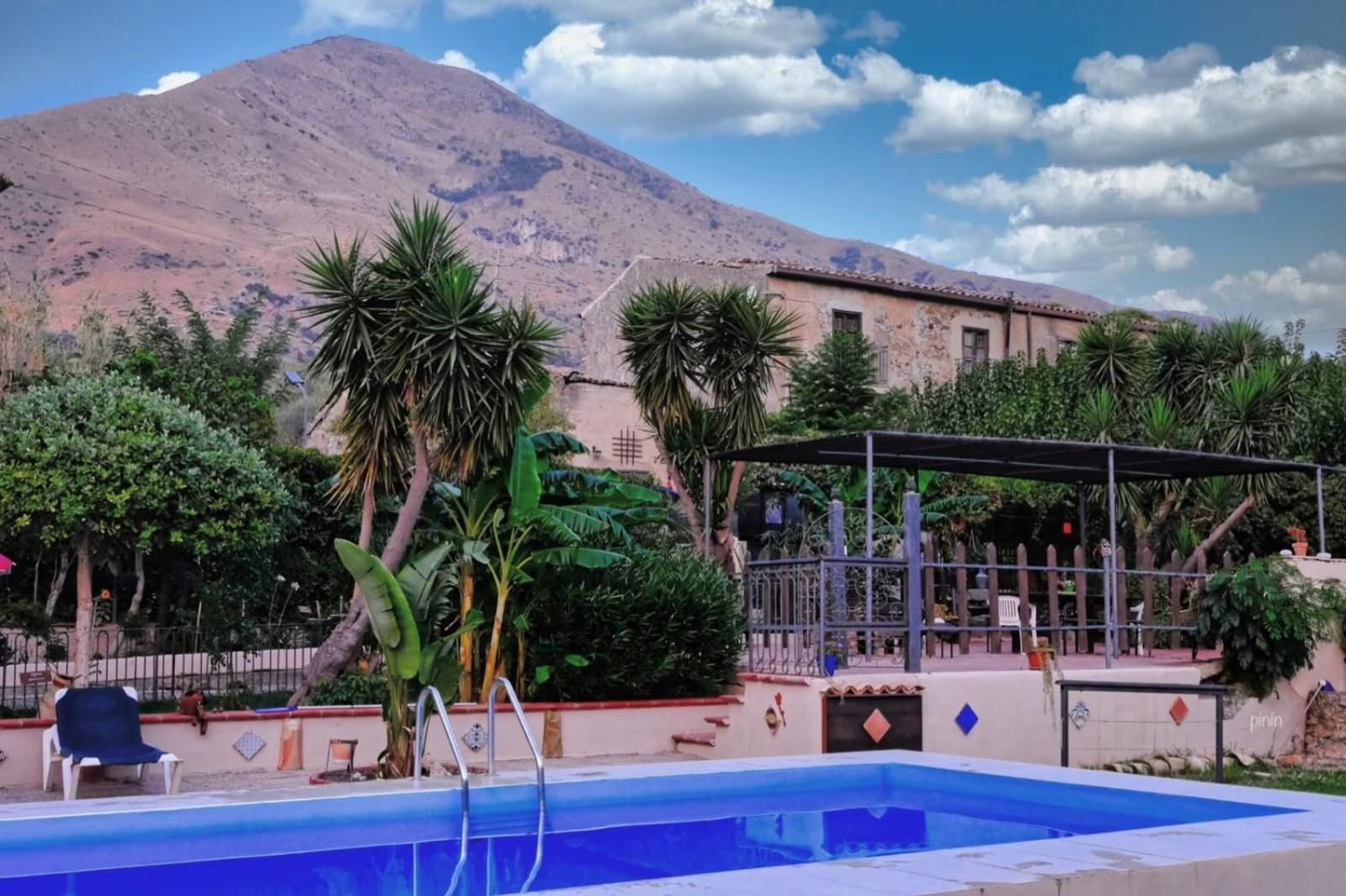 Casa Vacanze Fondaco Di Scillato Scillato  Ngoại thất bức ảnh